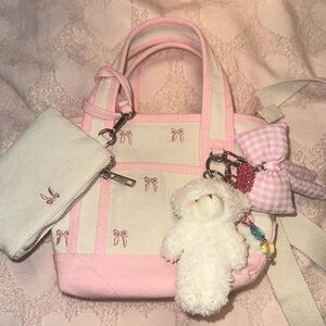 Madden girl viral bow tote bag